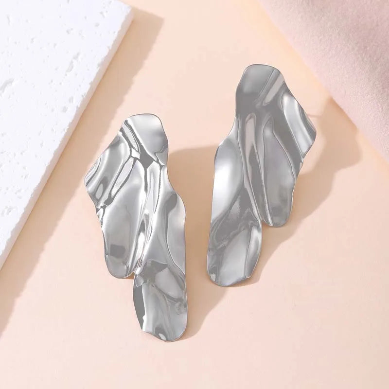 Vintage Metal Irregular Pleated Stud Earrings for Women Exaggerated Gold Color Large Geometric Statement Earrings Party Jewelry