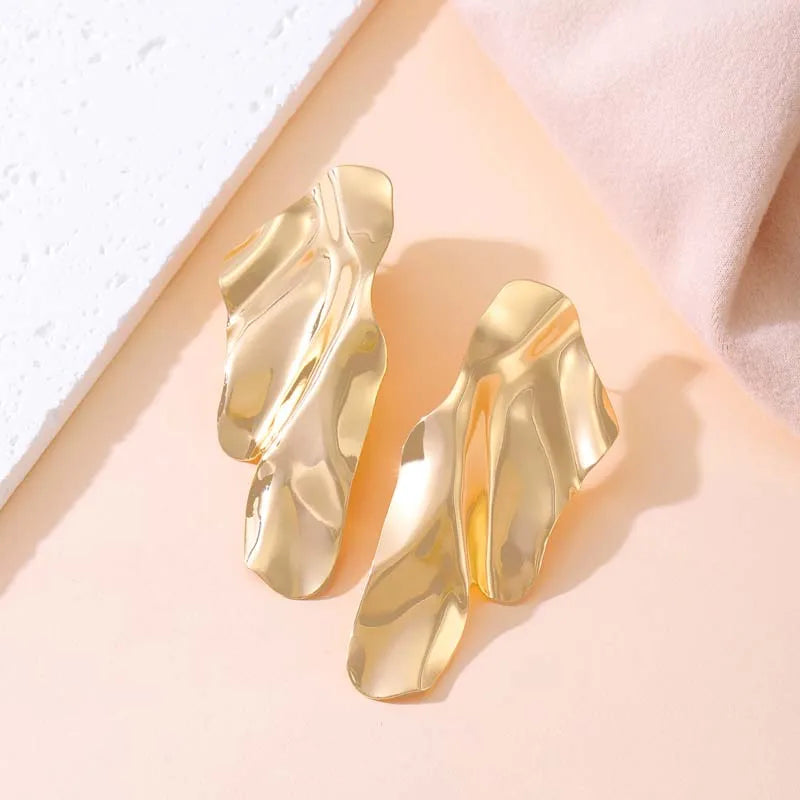 Vintage Metal Irregular Pleated Stud Earrings for Women Exaggerated Gold Color Large Geometric Statement Earrings Party Jewelry