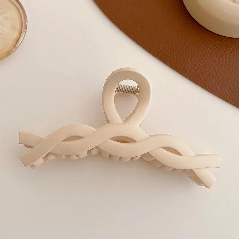 Women Elegant Brown Beige Flower Geometric Hair Claw Lady Temperament Solid Hair Clip Toothed Hairpin Fashion Hair Accessories